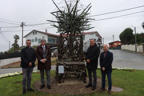 Read more about the article Rotunda da Lomba ganha monumento alusivo ao Estudante